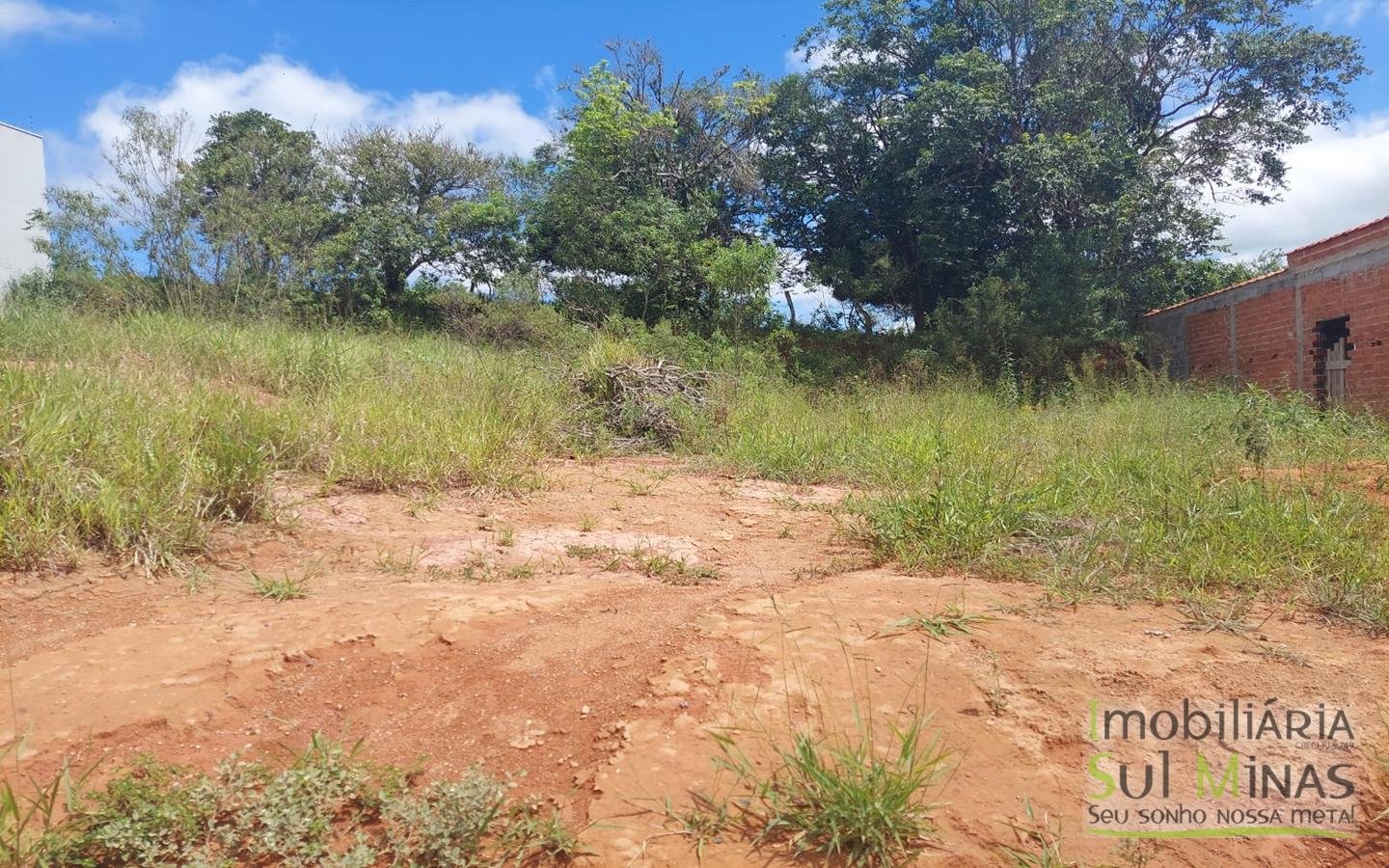 Lote de 320 m² a Venda no Córrego do Bom Jesus MG Cód. 1616 (1)