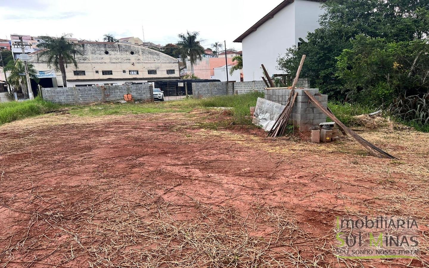 Lote de 500 m² a Venda em Cambuí MG Cód. 1628 (5)