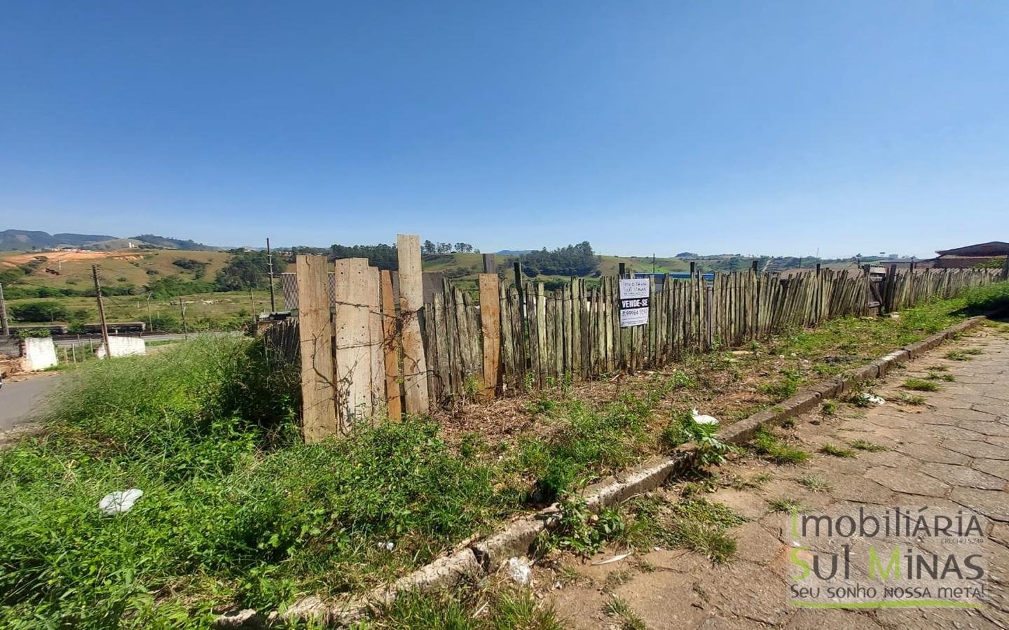 Lote de 900 m² a 50 metros da Fernão Dias em Cambuí MG Cod. 1798 (3)