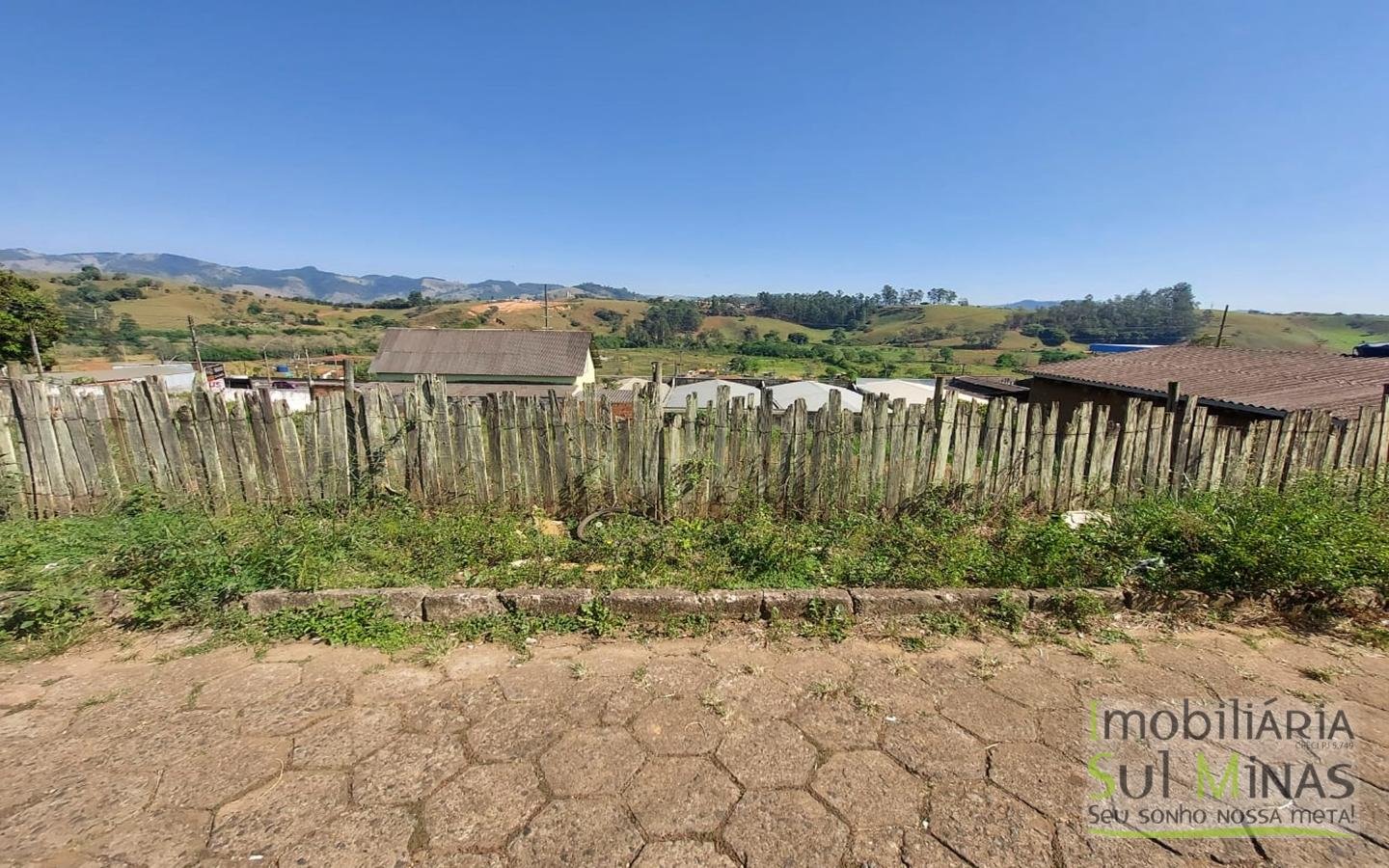 Lote de 900 m² a 50 metros da Fernão Dias em Cambuí MG Cod. 1798 (4)