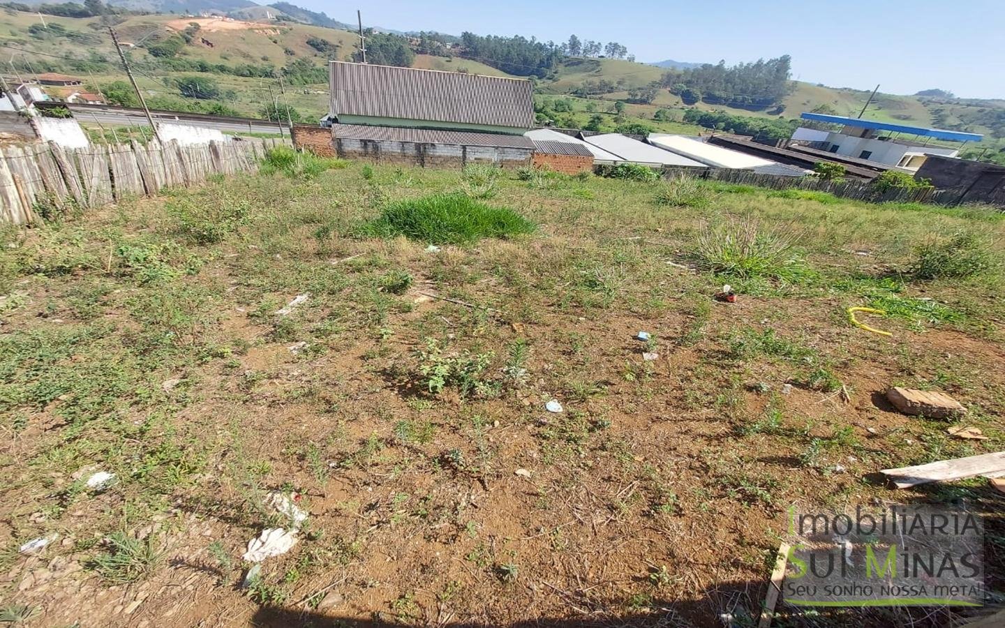 Lote de 900 m² a 50 metros da Fernão Dias em Cambuí MG Cod. 1798 (7)