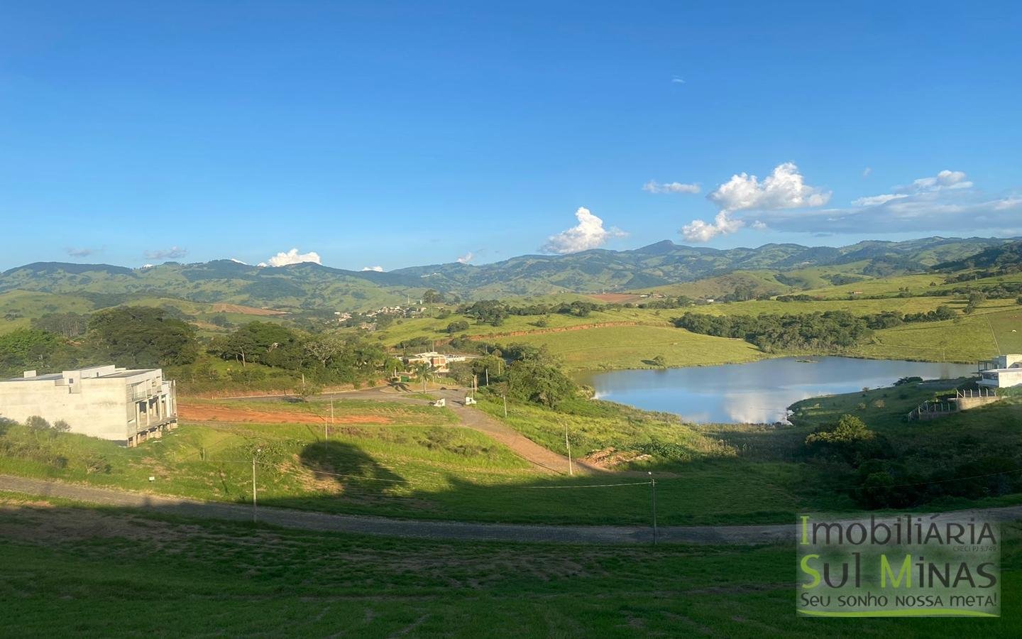 Lote em Local Privilegiado a Venda em Cambuí MG Cód. 1656 (3)