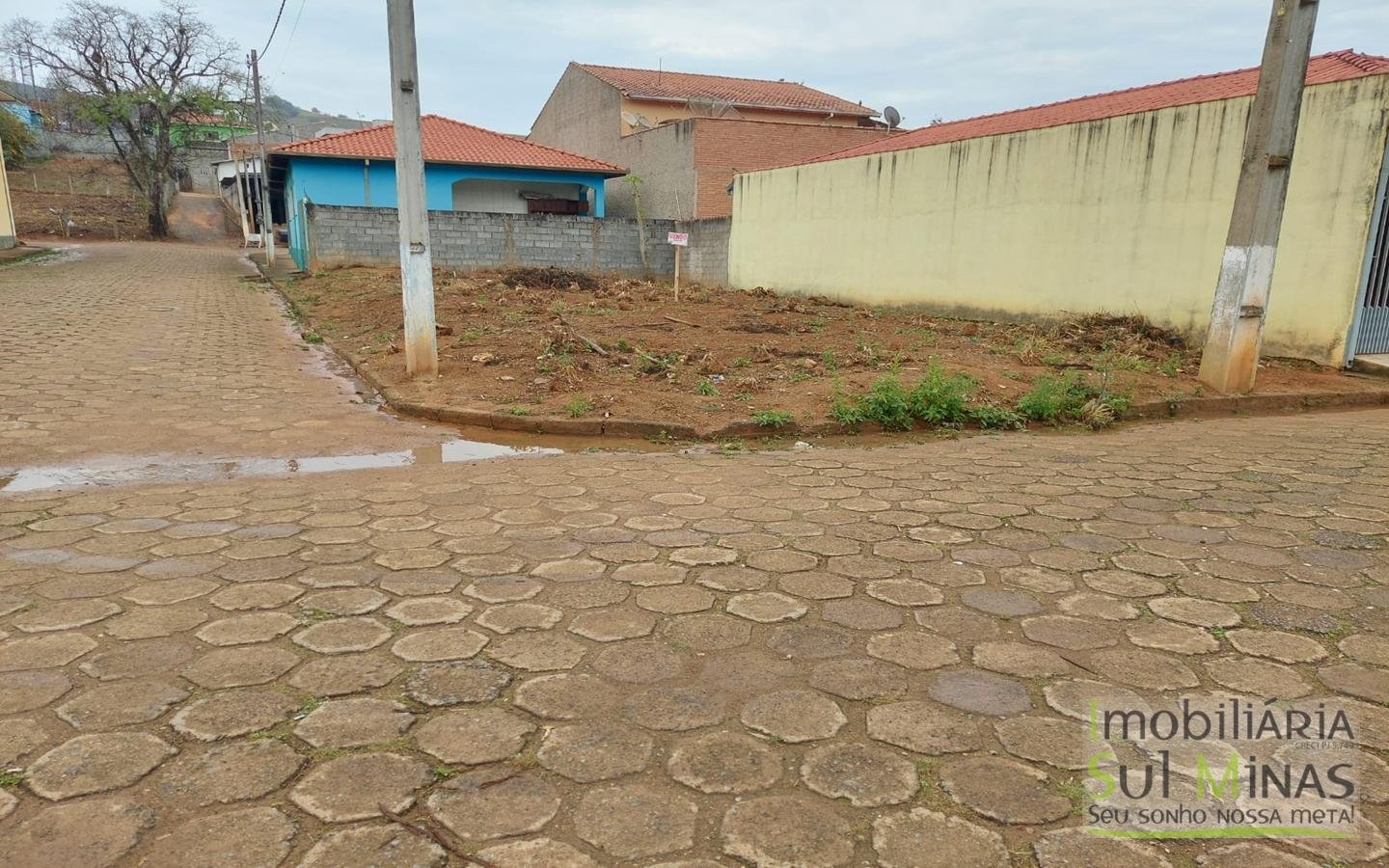 Lote no Corrego do Bom Jesus com 188m urbano (1) Lote no Corrego do Bom Jesus com 188m urbano (1)