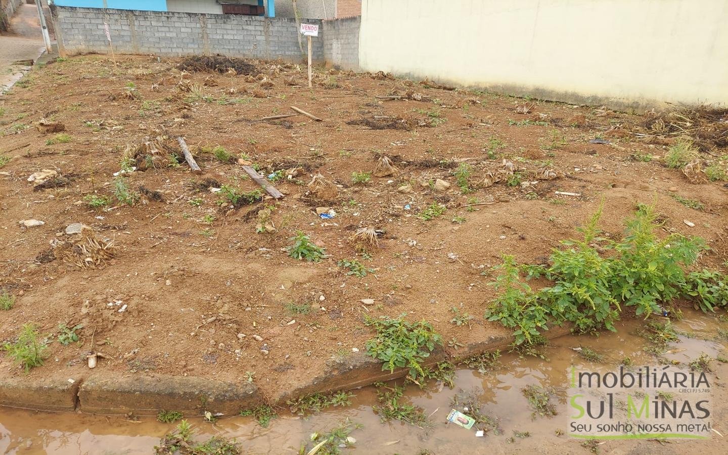 Lote no Corrego do Bom Jesus com 188m urbano (2)