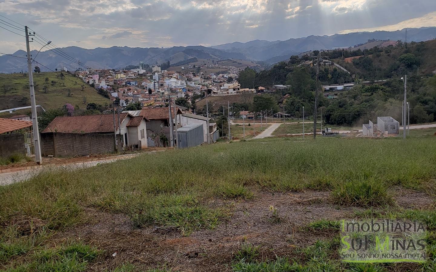 Lotes a venda de 125 m² a 400 m² em Cambuí Cod 1077 (3)