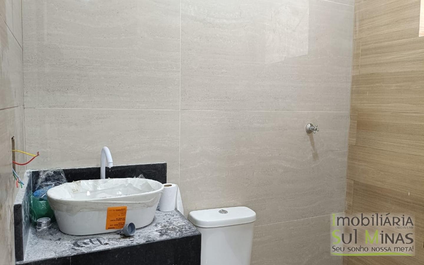 Salas Comerciais Para Locação em Localização Privilegiada em CambuíMG. cod2409 (8)