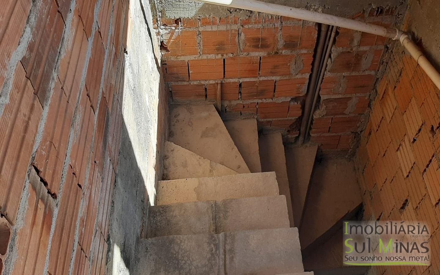 Sobrado a Venda em Cambuí MG Cód. 1495 (11)