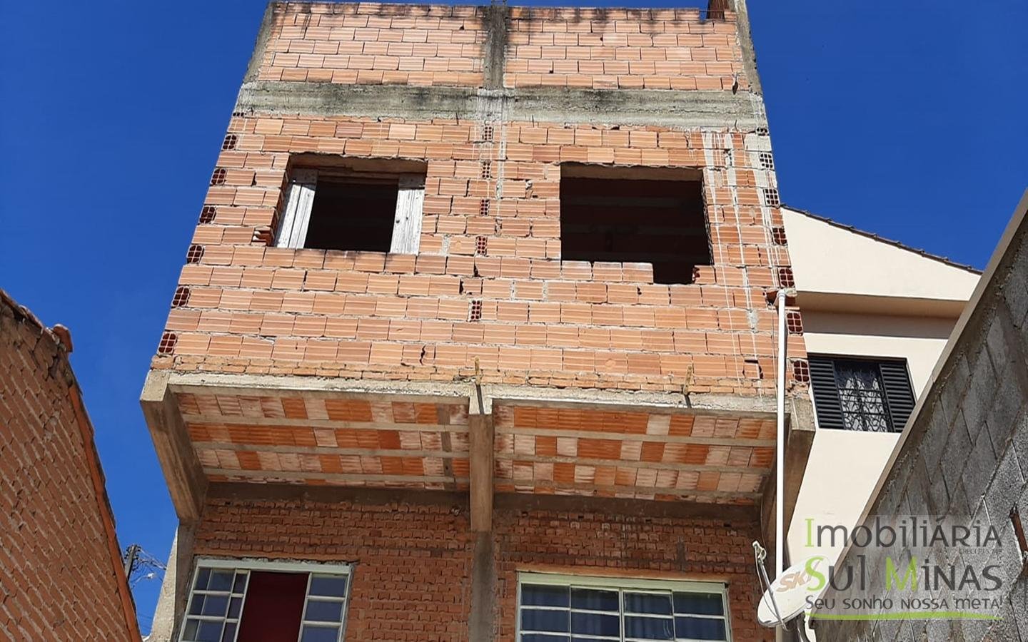 Sobrado a Venda em Cambuí MG Cód. 1495 (29)