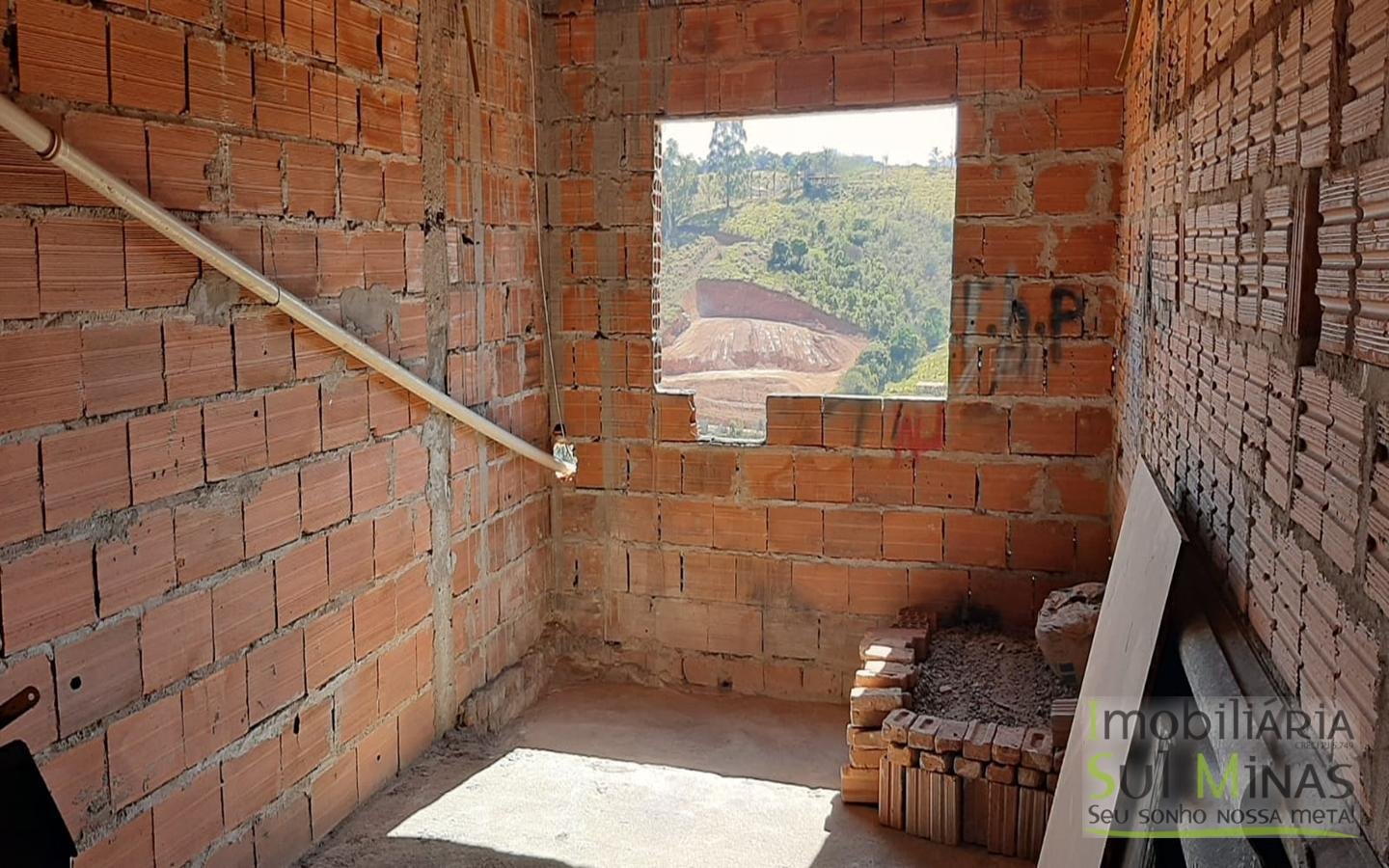 Sobrado a Venda em Cambuí MG Cód. 1495 (6)