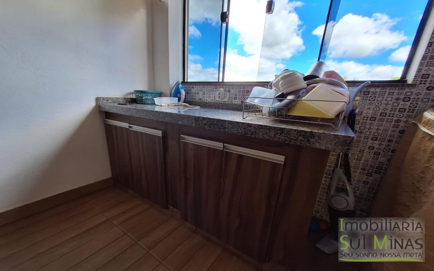 Sobrado a venda próximo a Fernão Dias em Cambuí MG Cod. 1857 (11)