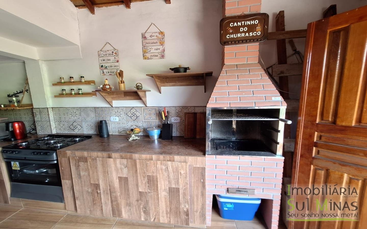 Sobrado a venda próximo a Fernão Dias em Cambuí MG Cod. 1857 (14)