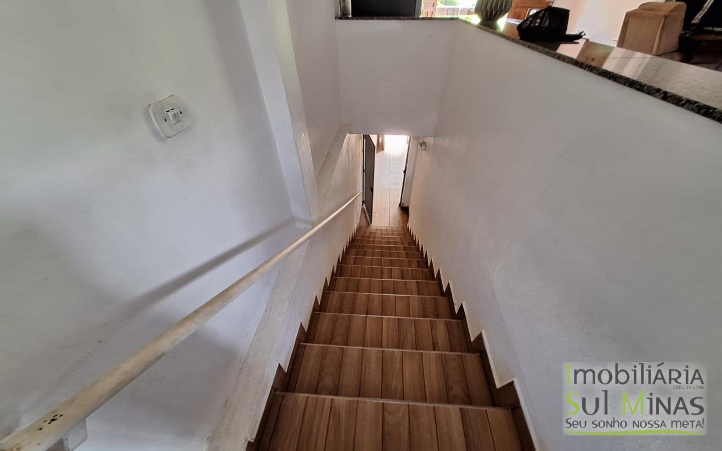 Sobrado a venda próximo a Fernão Dias em Cambuí MG Cod. 1857 (6)