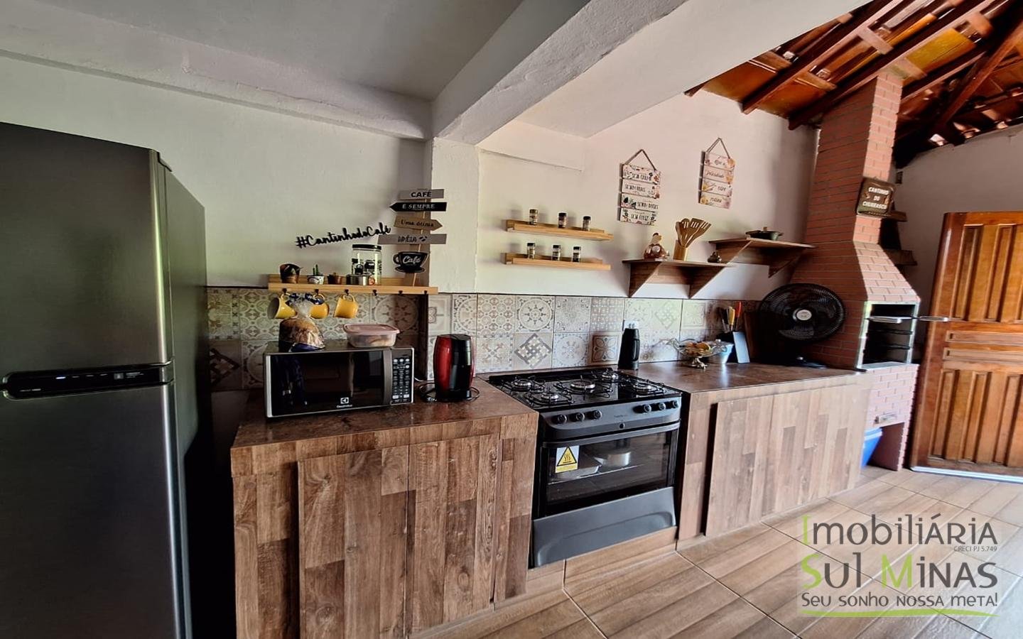 Sobrado a venda próximo a Fernão Dias em Cambuí MG Cod. 1857 (9)