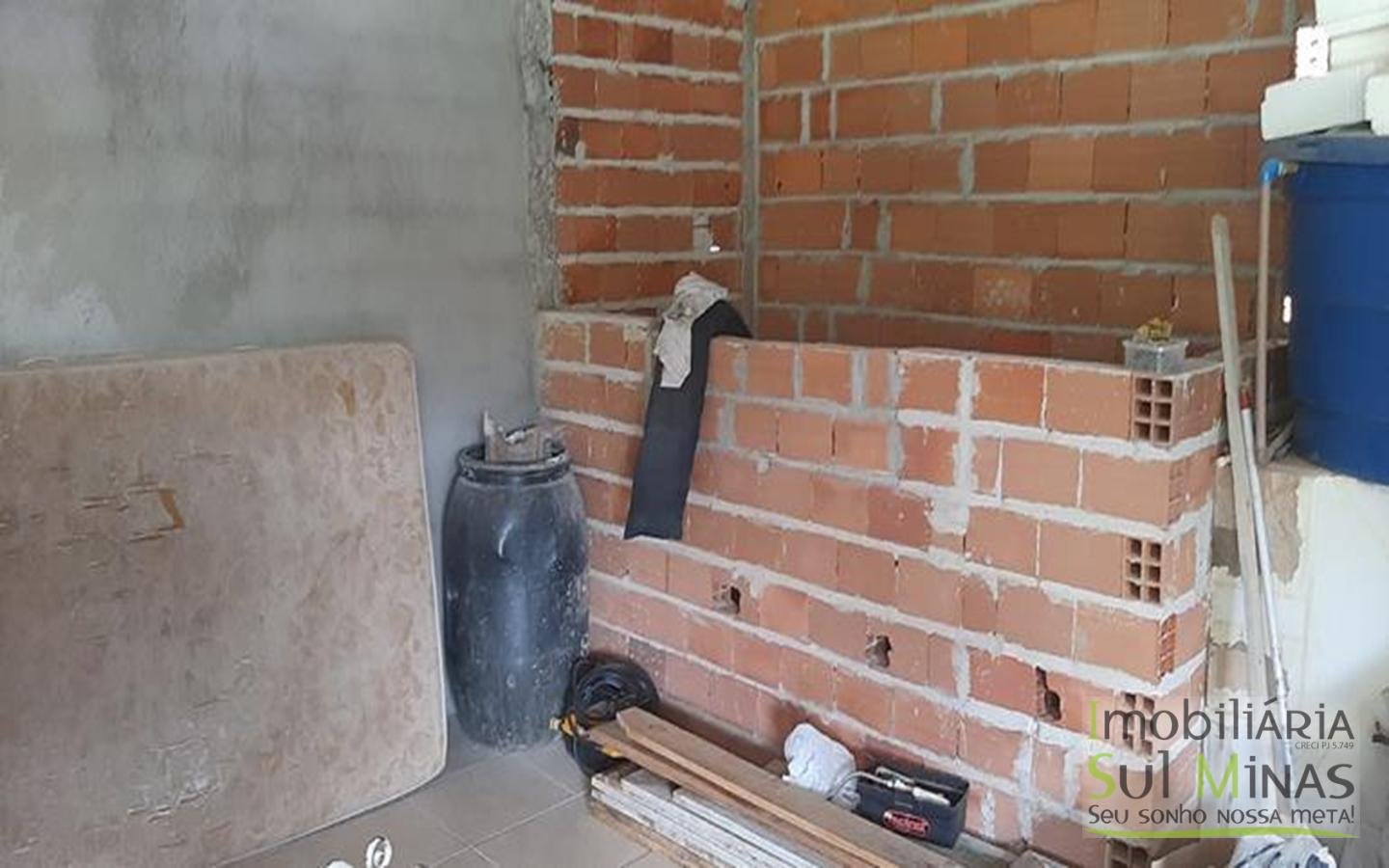 Sobrado com 400 metros de lote a Venda em Cambuí MG Cód (18)