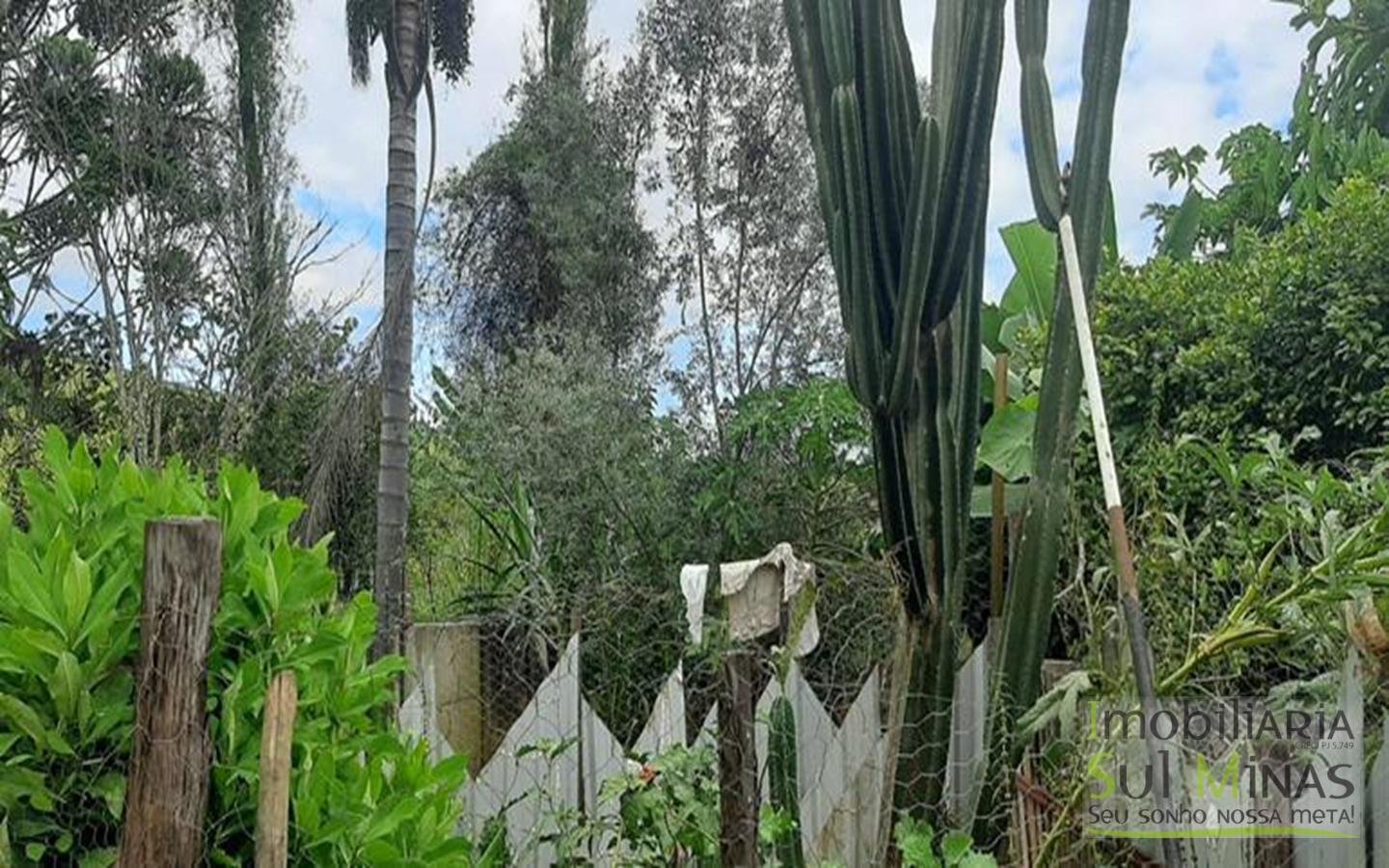 Sobrado com 400 metros de lote a Venda em Cambuí MG Cód (35)