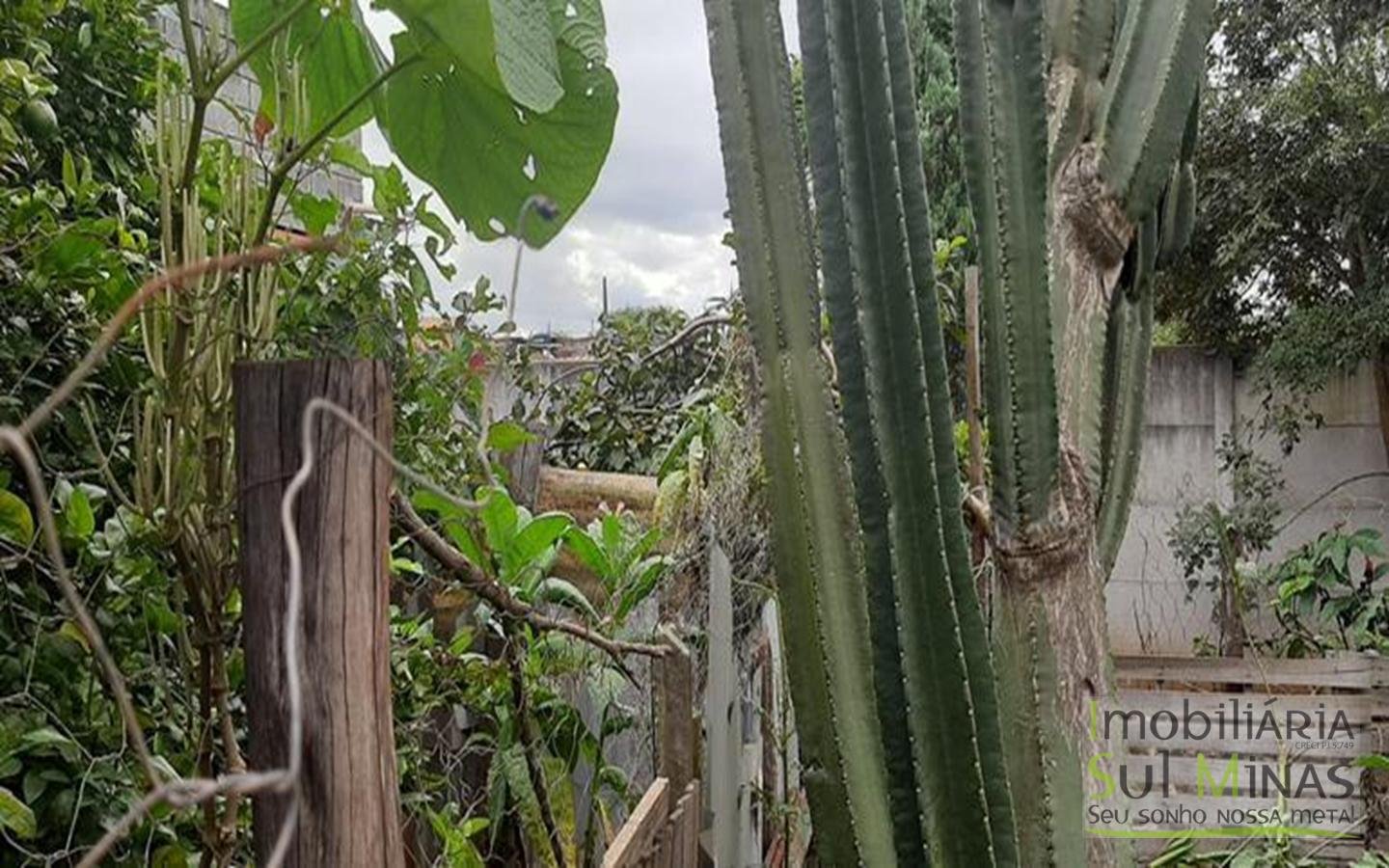 Sobrado com 400 metros de lote a Venda em Cambuí MG Cód (42)