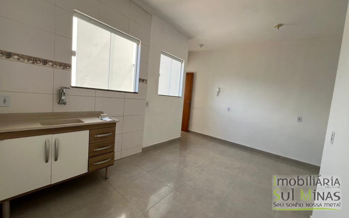 Apartamento para Locação com 2 Quartos e Varanda em Cambuí MG cod2445 (2)