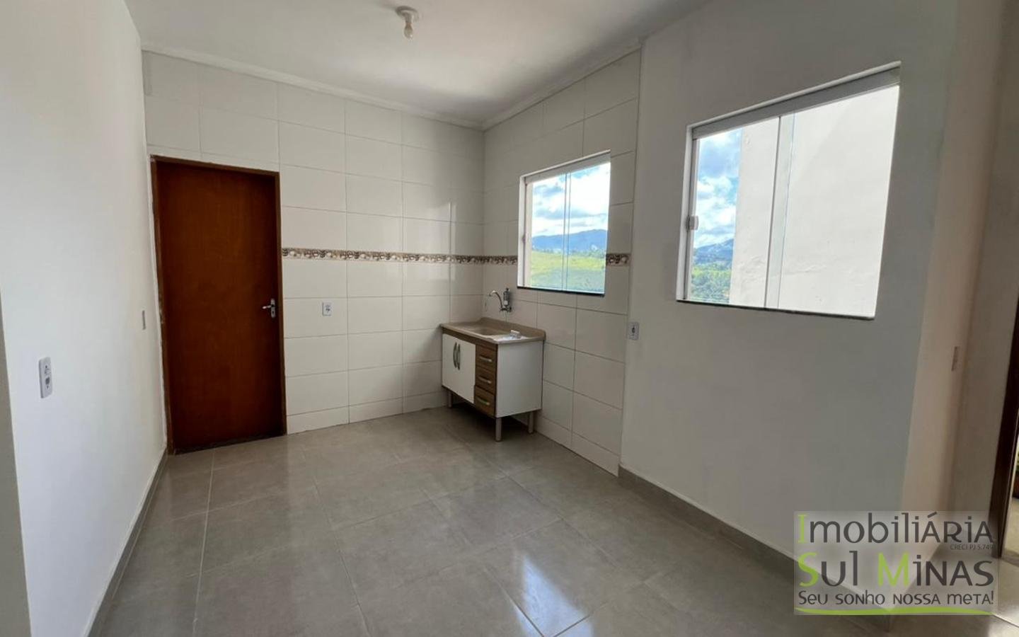 Apartamento para Locação com 2 Quartos e Varanda em Cambuí MG cod2445 (5)