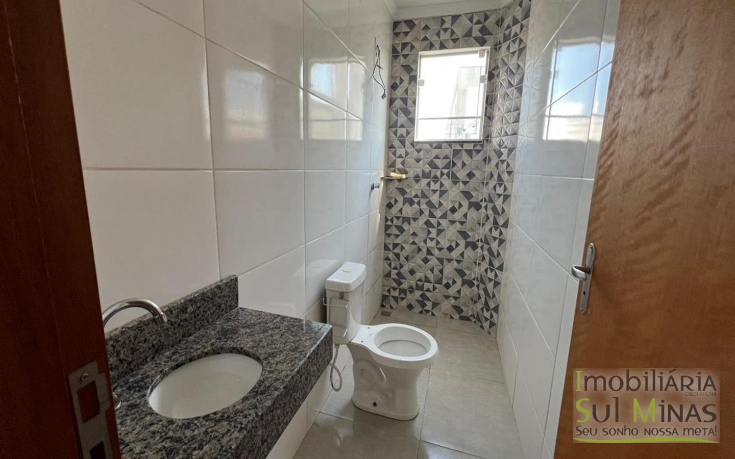 Apartamento para Locação com 2 Quartos e Varanda em Cambuí MG cod2445 (7)