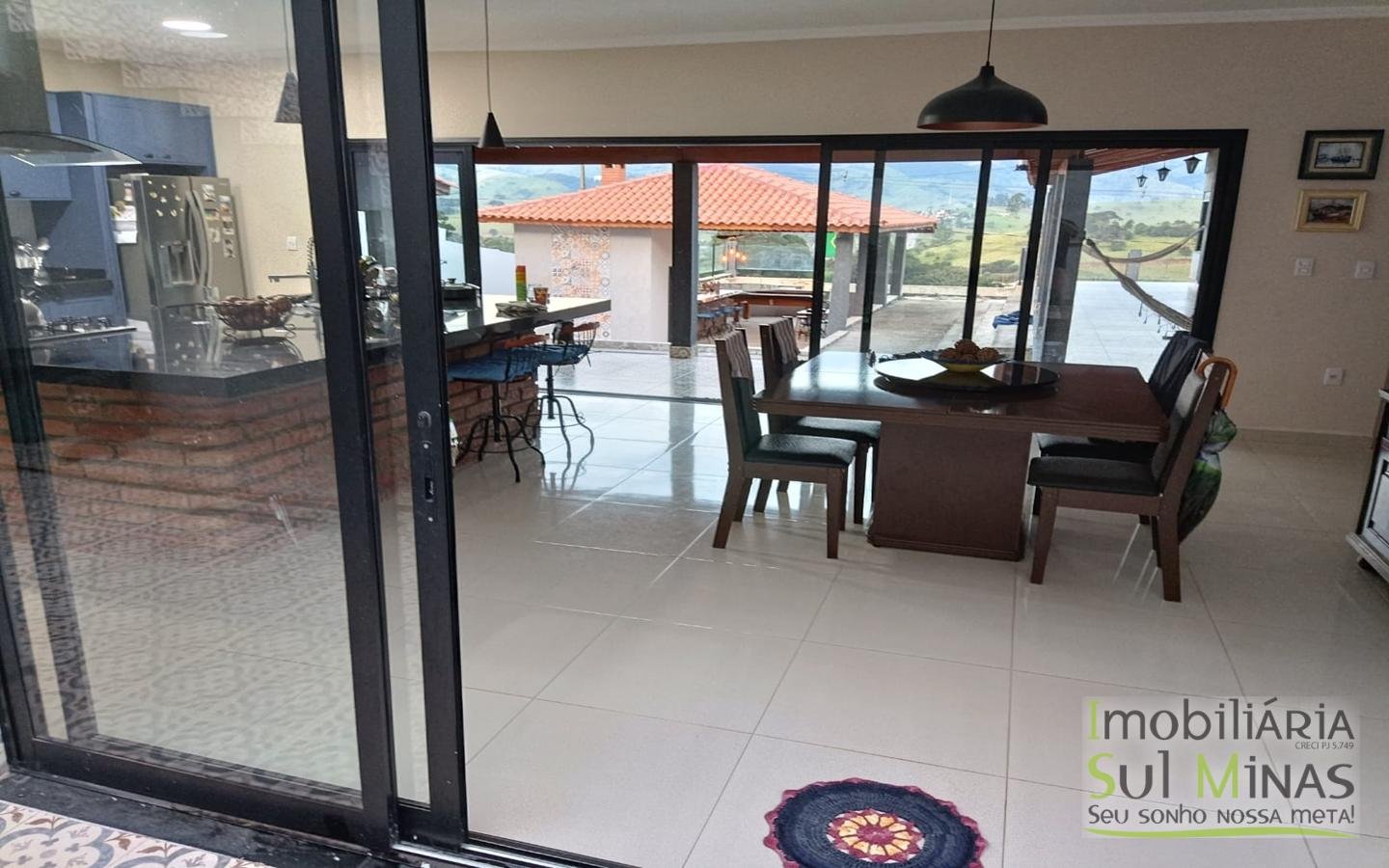 Casa Moderna de Alto Padrão em Cambuí MG (12)