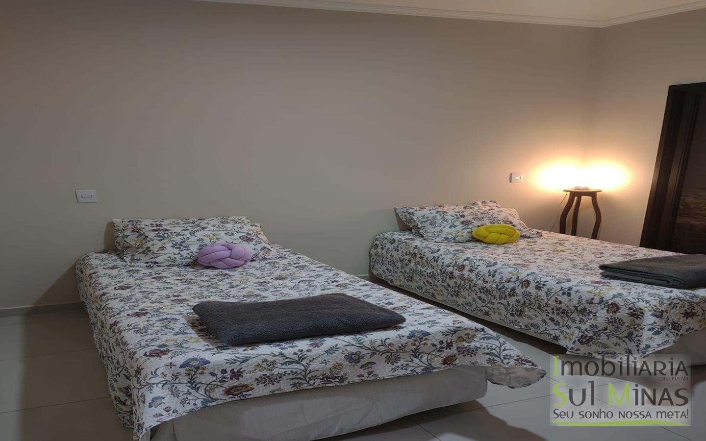 Casa Moderna de Alto Padrão em Cambuí MG (21)