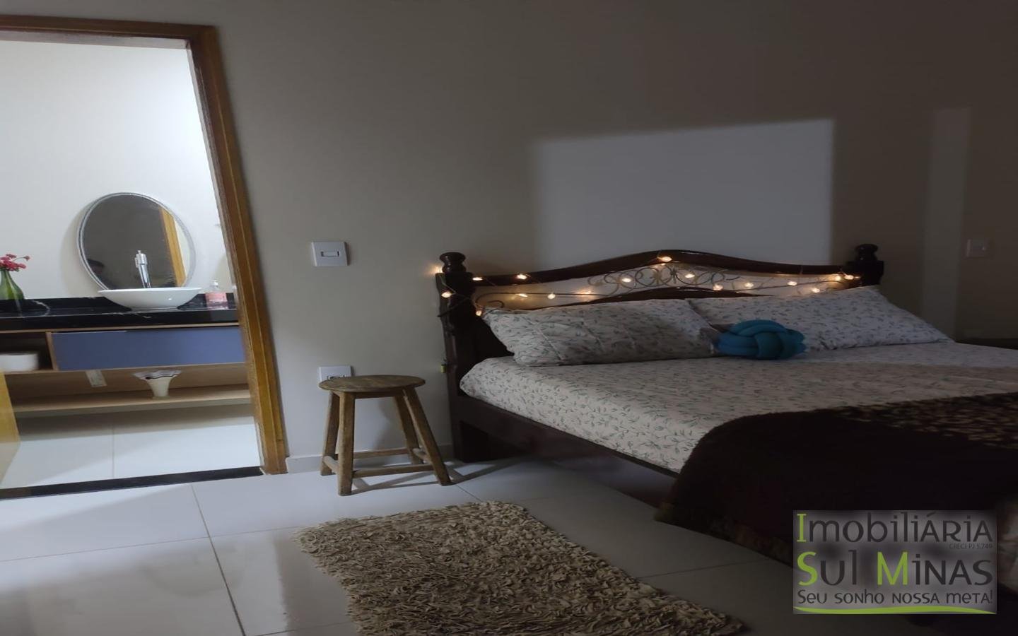 Casa Moderna de Alto Padrão em Cambuí MG (22)