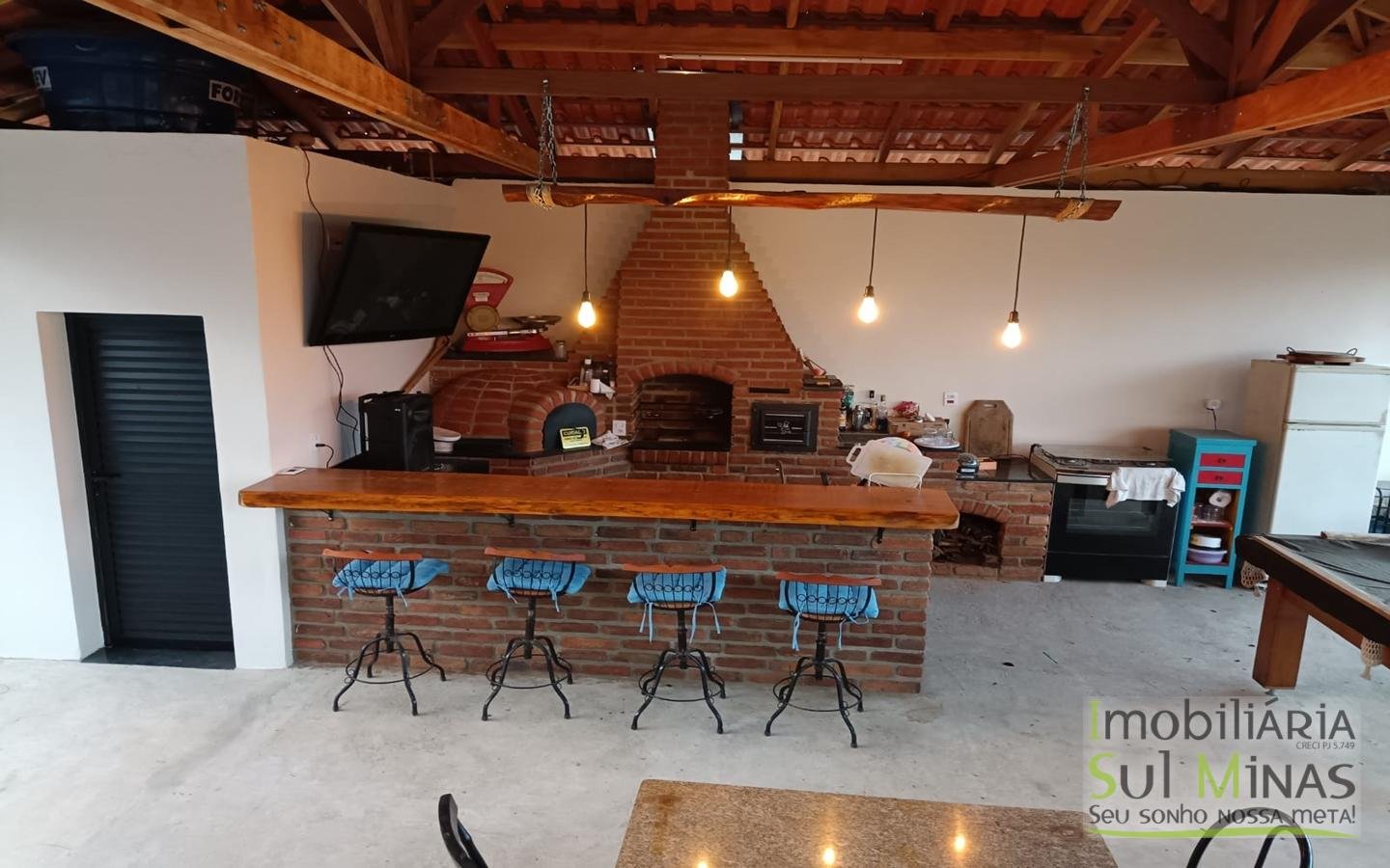 Casa Moderna de Alto Padrão em Cambuí MG (34)