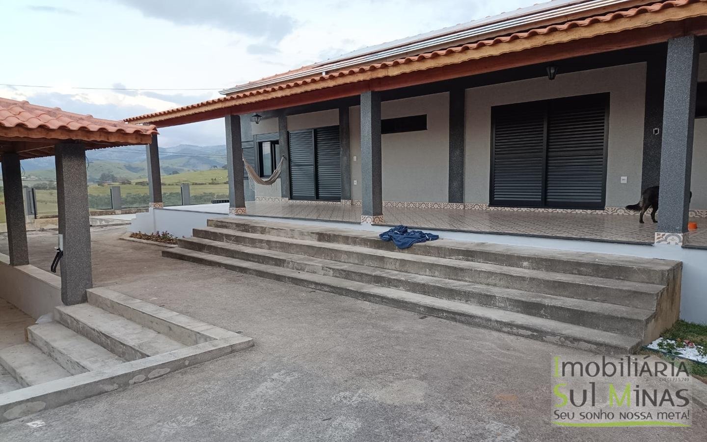 Casa Moderna de Alto Padrão em Cambuí MG (41)