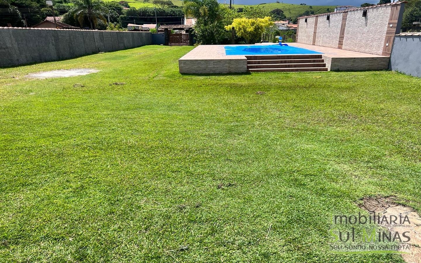 Casa com Piscina e Terreno de 1.066 m² a Venda no Córrego do Bom Jesus MG Cód. 1617 (10)