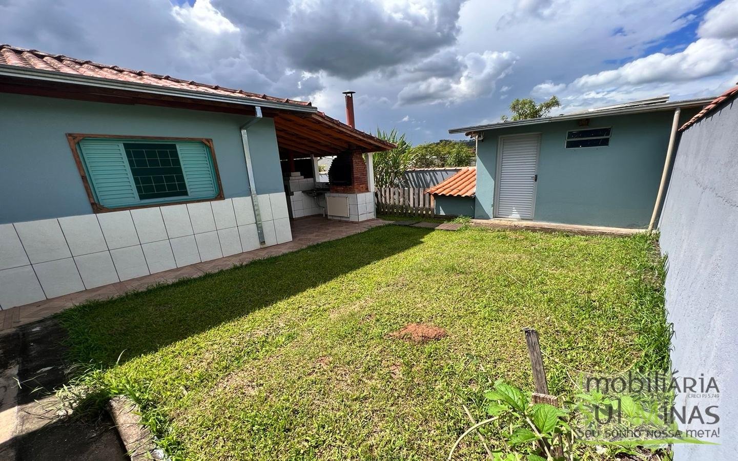 Casa com Piscina e Terreno de 1.066 m² a Venda no Córrego do Bom Jesus MG Cód. 1617 (13)