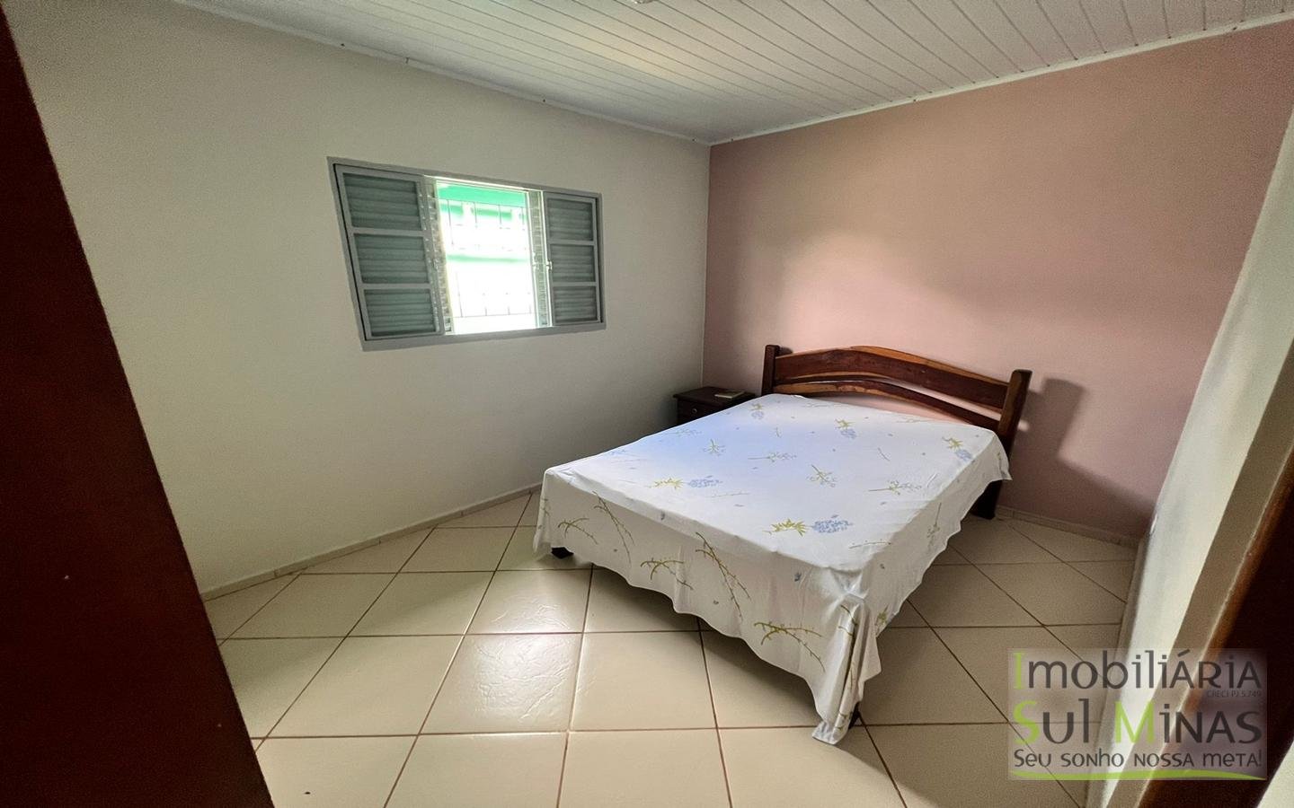 Casa com Piscina e Terreno de 1.066 m² a Venda no Córrego do Bom Jesus MG Cód. 1617 (24)