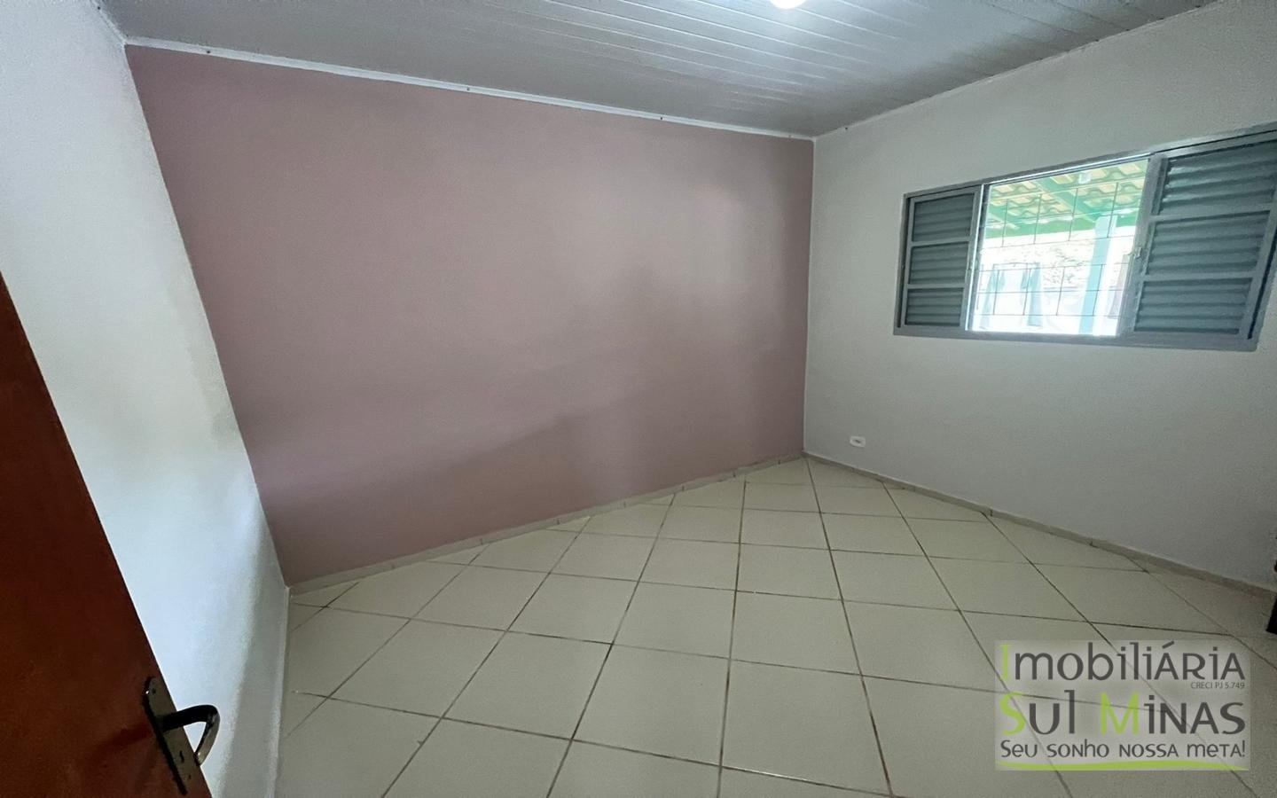 Casa com Piscina e Terreno de 1.066 m² a Venda no Córrego do Bom Jesus MG Cód. 1617 (3)