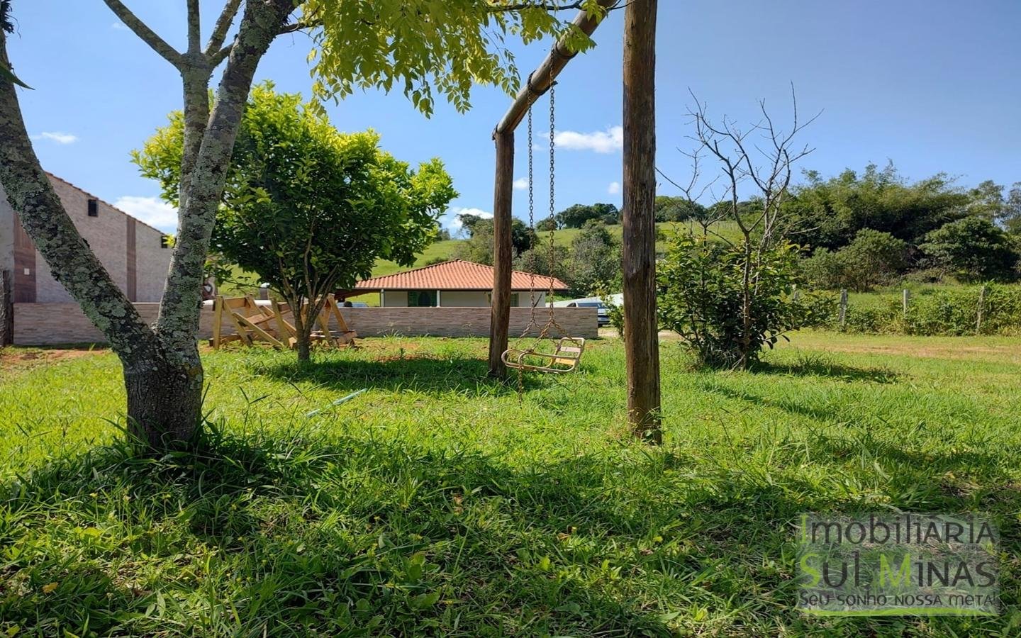 Casa com Piscina e Terreno de 1.066 m² a Venda no Córrego do Bom Jesus MG Cód. 1617 (4)