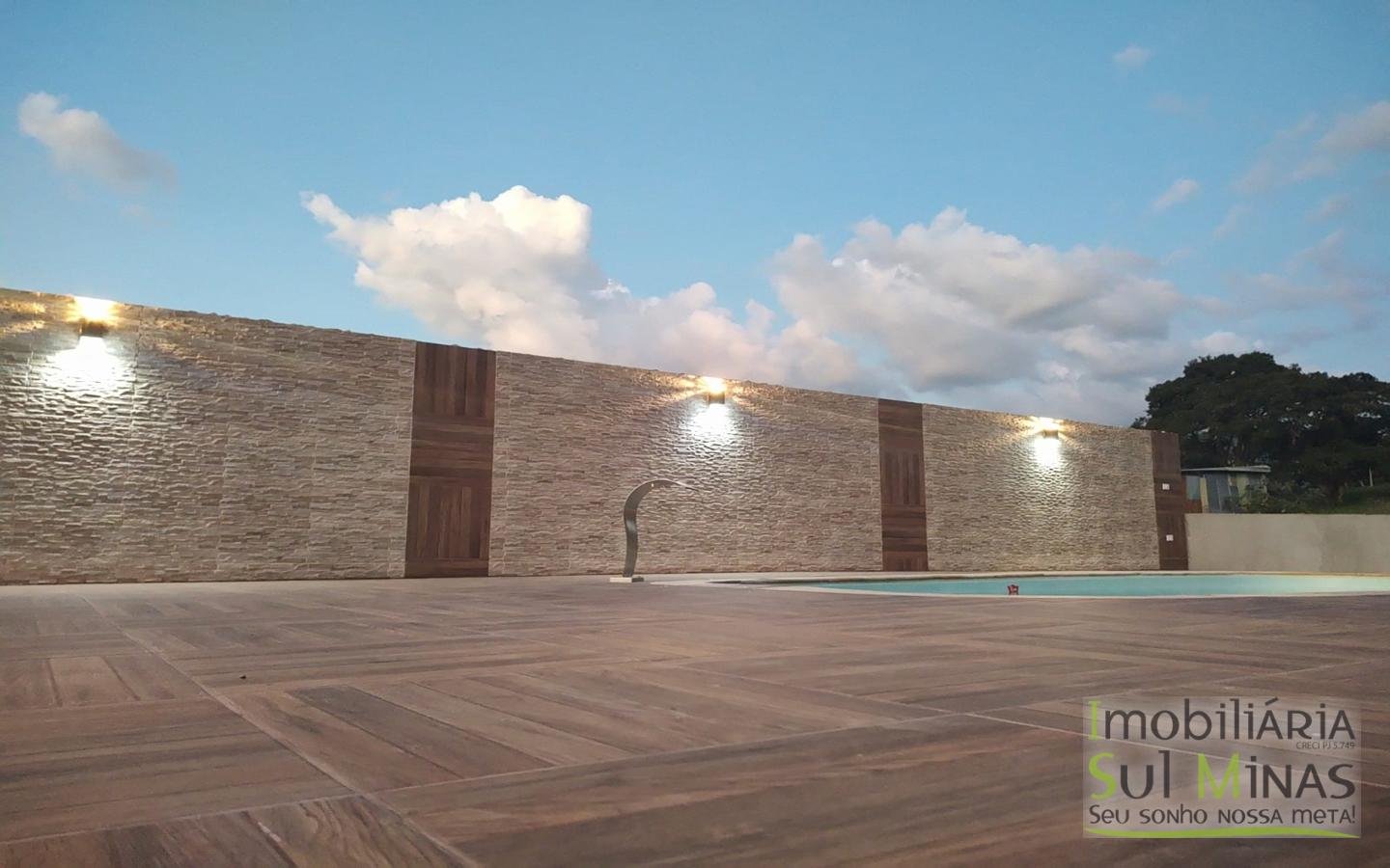 Casa com Piscina e Terreno de 1.066 m² a Venda no Córrego do Bom Jesus MG Cód. 1617 (6)