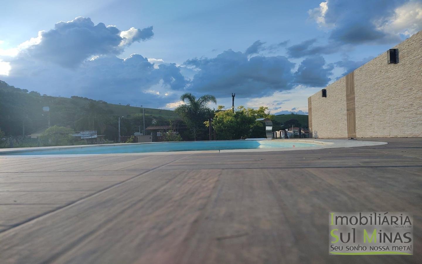 Casa com Piscina e Terreno de 1.066 m² a Venda no Córrego do Bom Jesus MG Cód. 1617 (7)