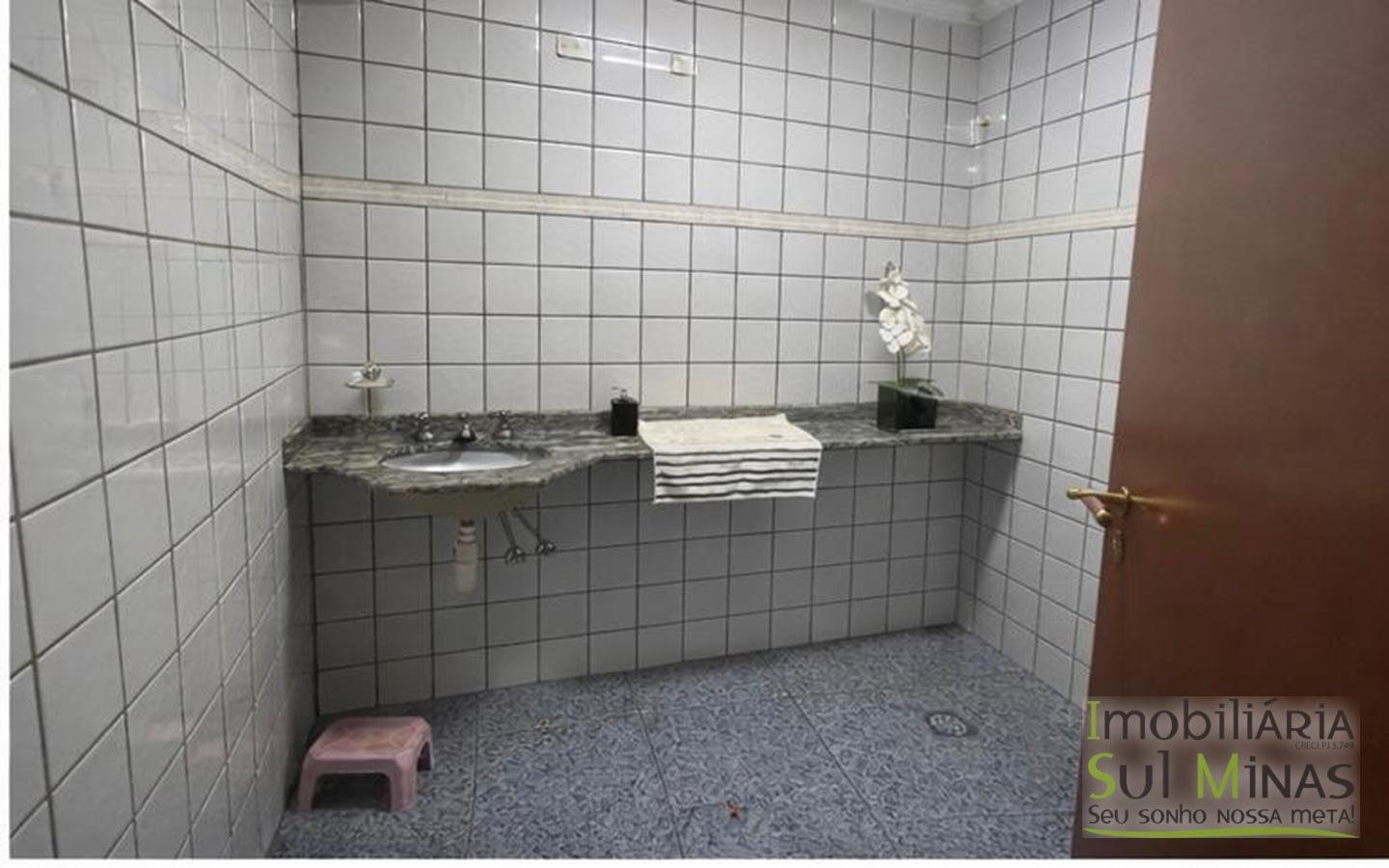 Casa de 195m ² à venda, próxima ao centro de Cambui MG cod2438 (9)