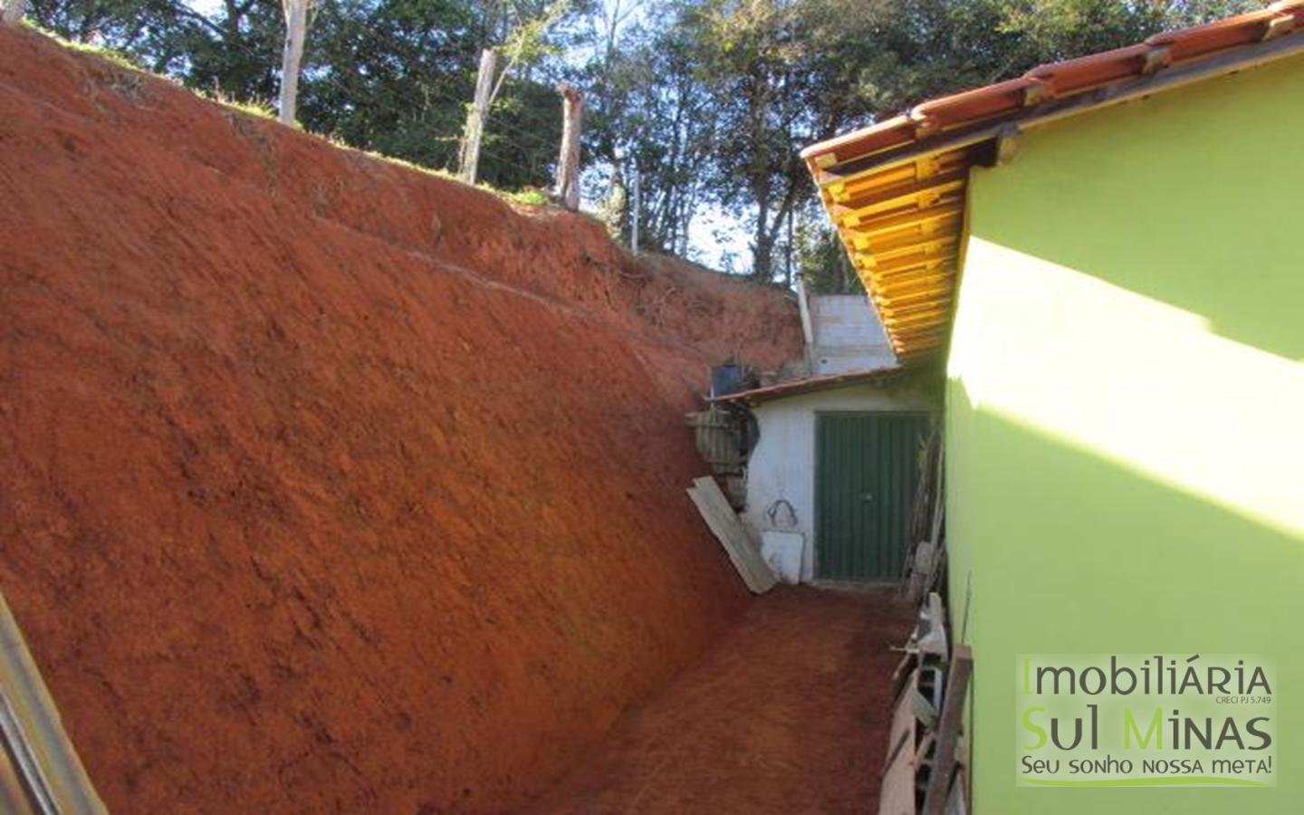 Chácara 2 km da cidade de Cambuí Cod 525 (9)