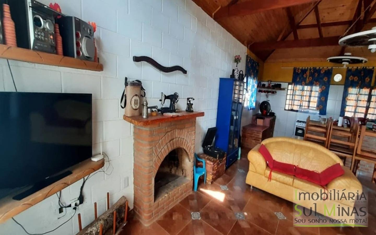 Chácara Porteira Fechada a Venda em Camanducaia MG Cod. 1856 (1)