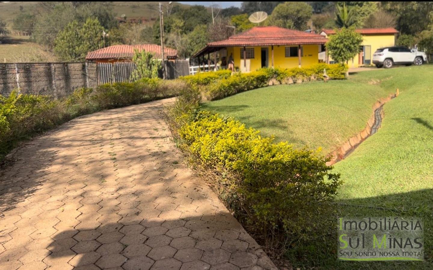 Chácara a venda em Cambui MG a 1,7 km da Cidade (5) Chácara a venda em Cambui MG a 1,7 km da Cidade (5)