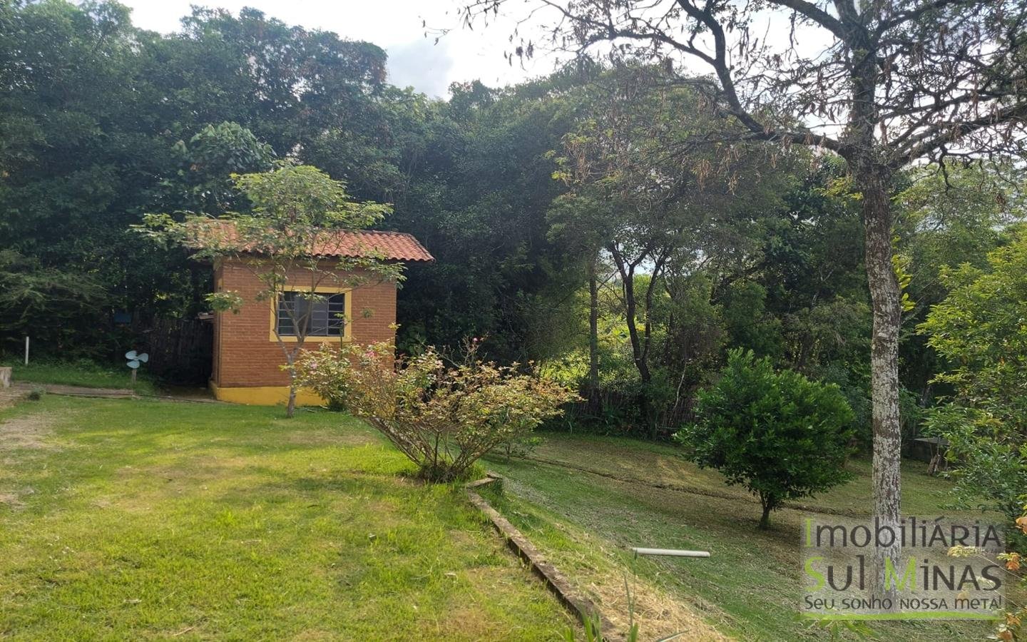Chácara a venda em Estiva MG a 300 metros da Fernão Dias Cod. 1824 (8)