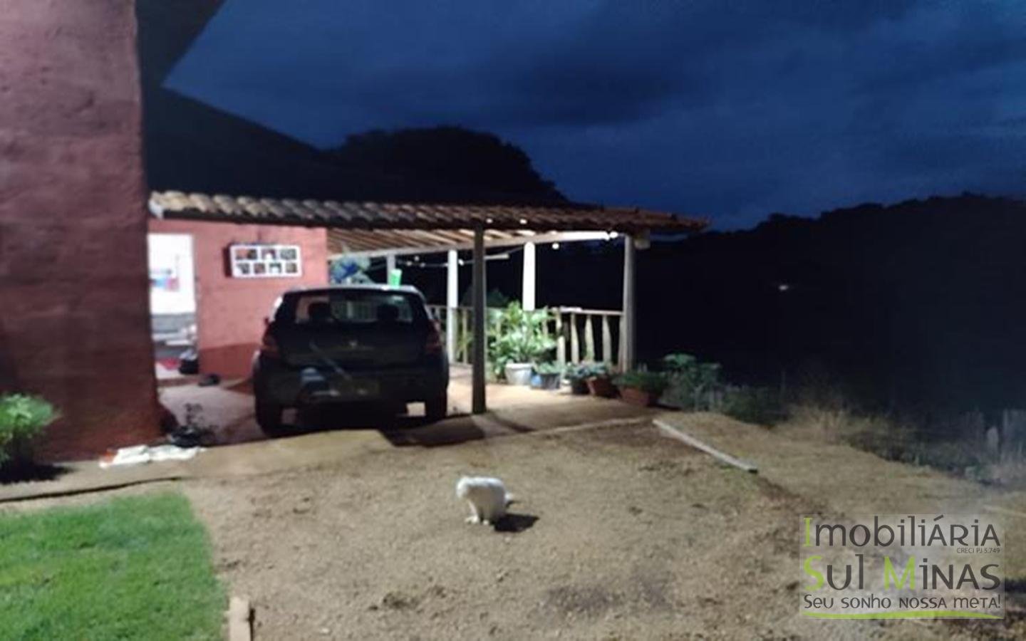 Chacara a venda em Pouso Alegre a 400m da Pista (1)