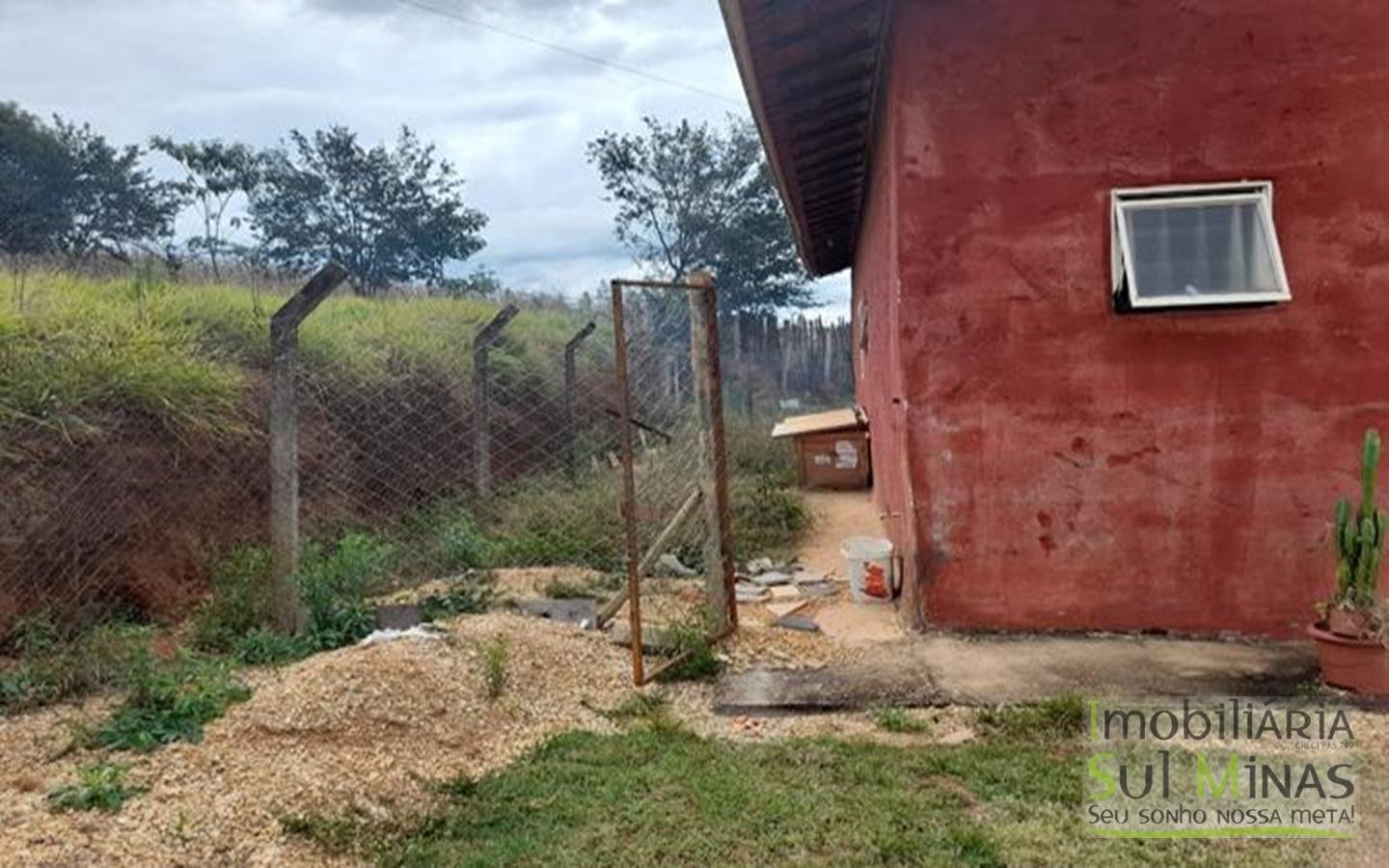 Chacara a venda em Pouso Alegre a 400m da Pista (11)