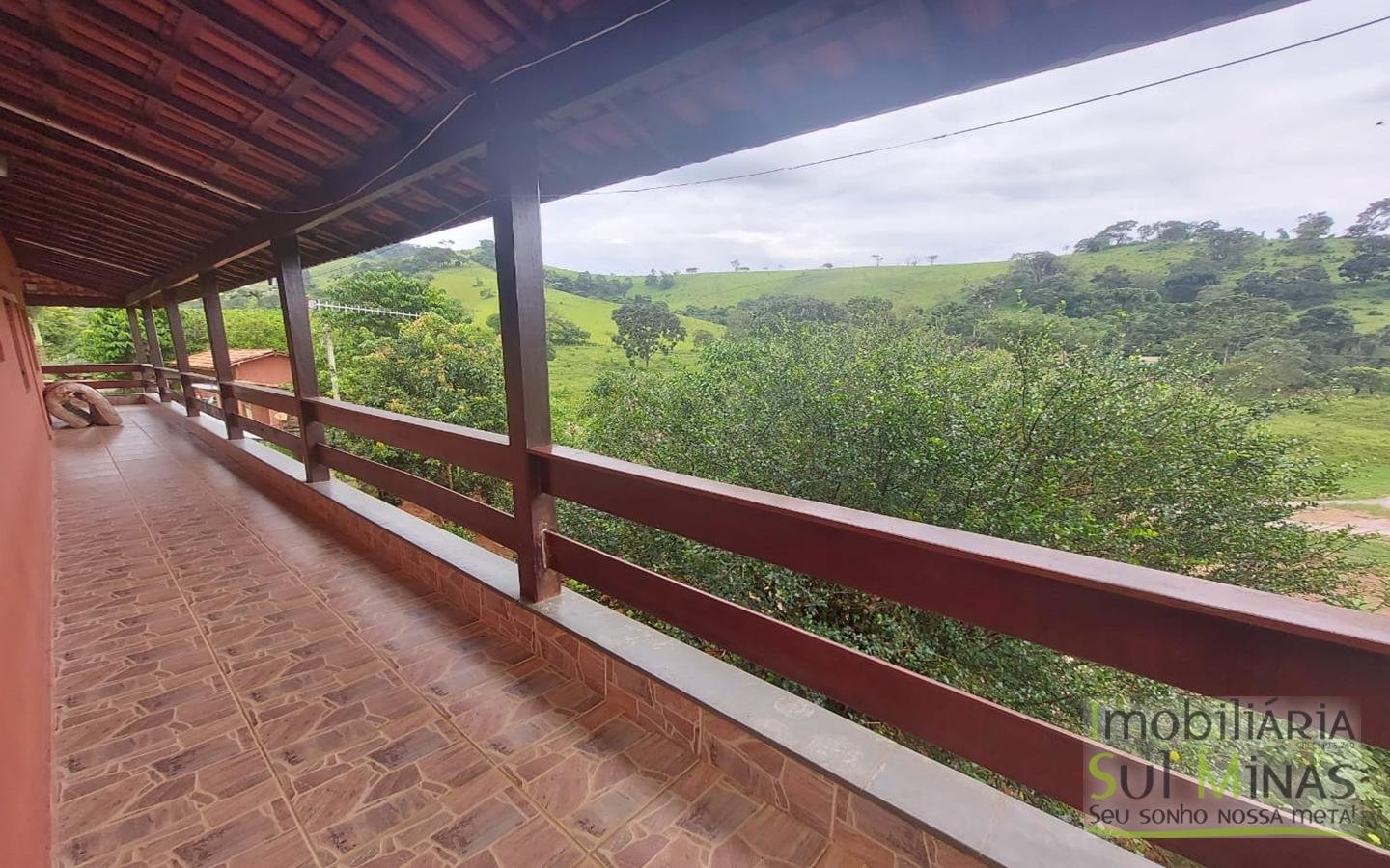 Chácara avarandada com linda vista a venda em Cambuí MG Cód. 1633 (10)