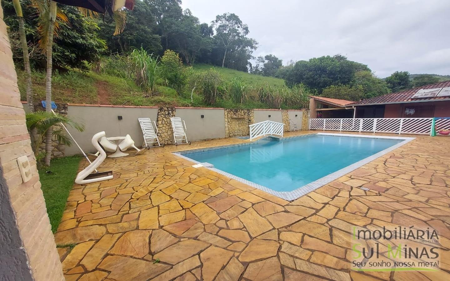 Chácara avarandada com linda vista a venda em Cambuí MG Cód. 1633 (12)