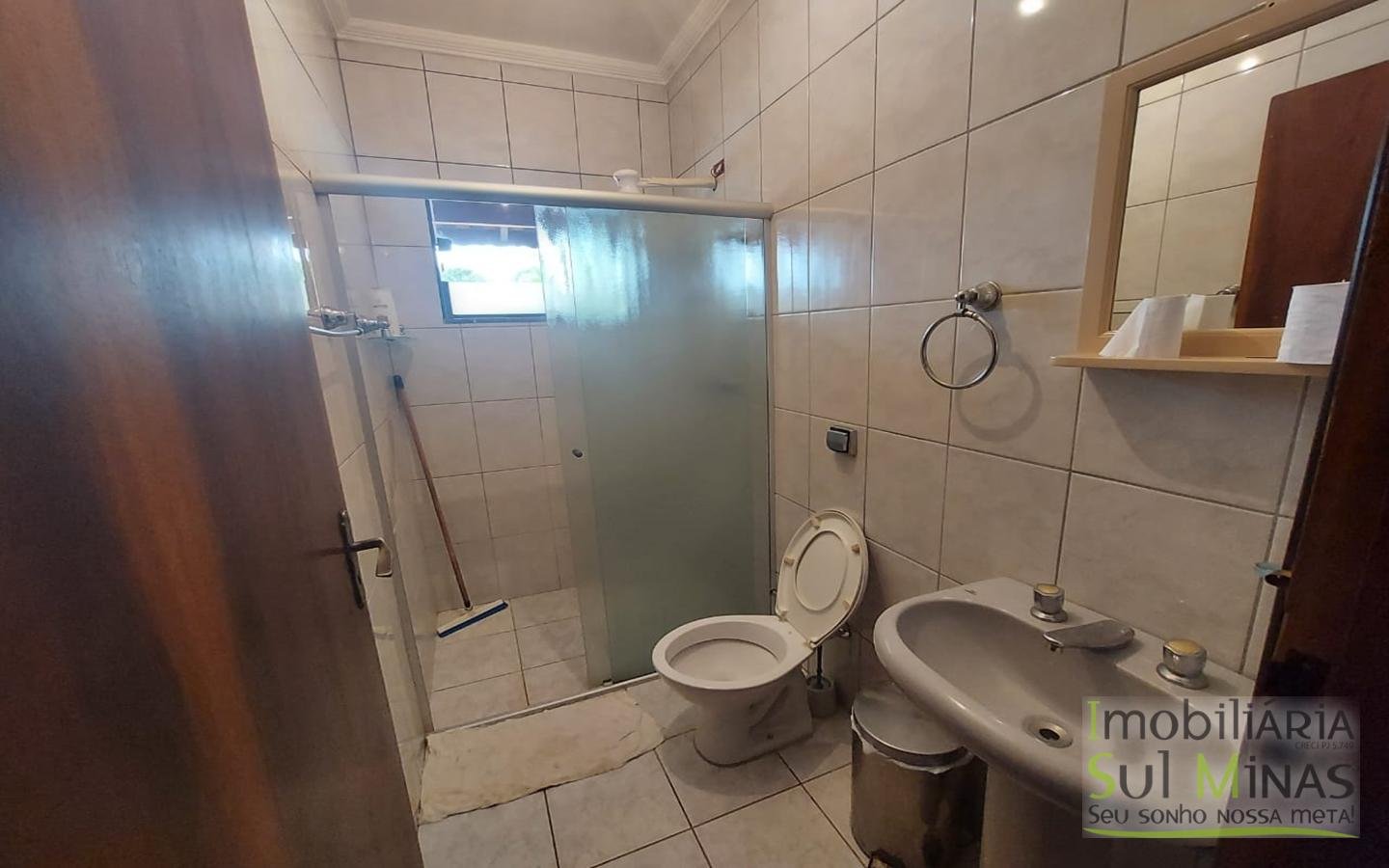 Chácara avarandada com linda vista a venda em Cambuí MG Cód. 1633 (30)