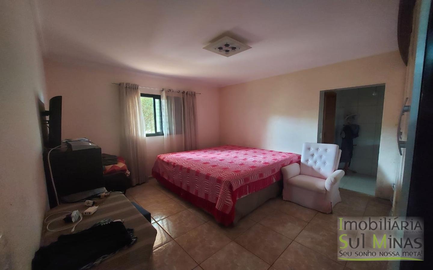 Chácara avarandada com linda vista a venda em Cambuí MG Cód. 1633 (33)