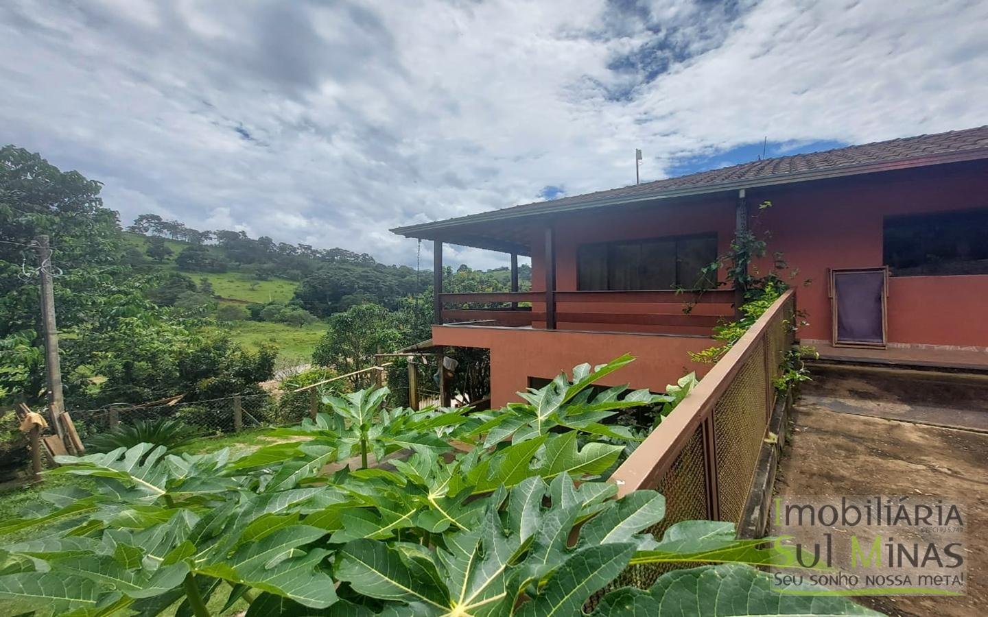 Chácara avarandada com linda vista a venda em Cambuí MG Cód. 1633 (8)