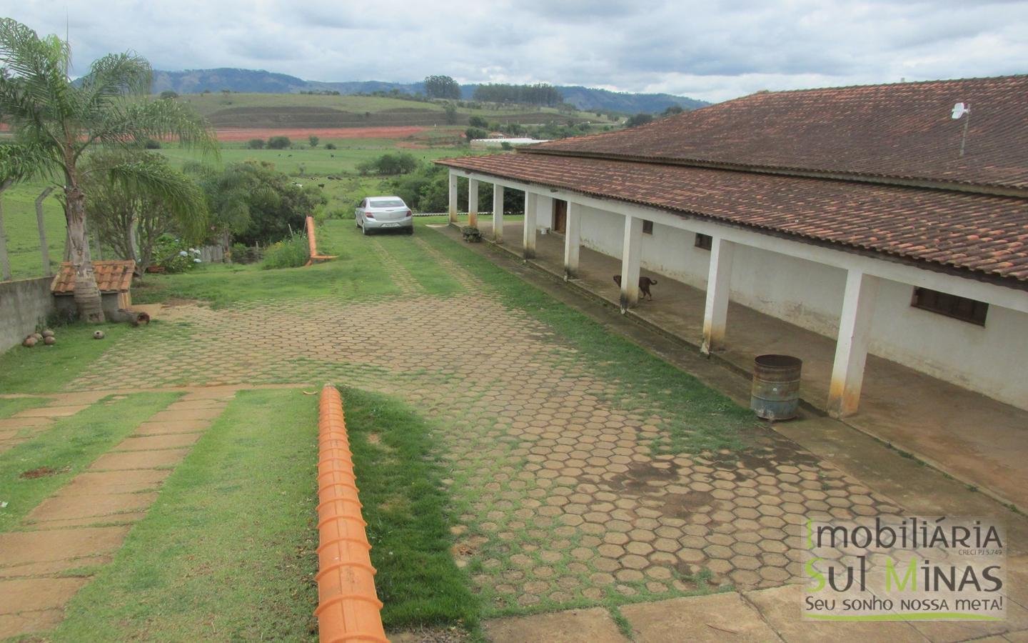 Chácara com 6 suítes e piscina Cod 876 (42)