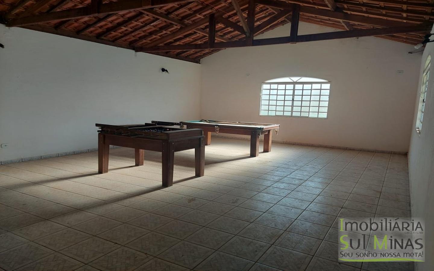Chácara com Ampla Área de Lazer a Venda no Córrego do Bom Jesus MG Cod. 1828 (16)