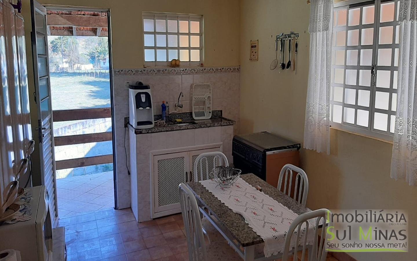 Chácara com Rio na Divisa a Venda em Cambuí MG Cód. 1492 (33)